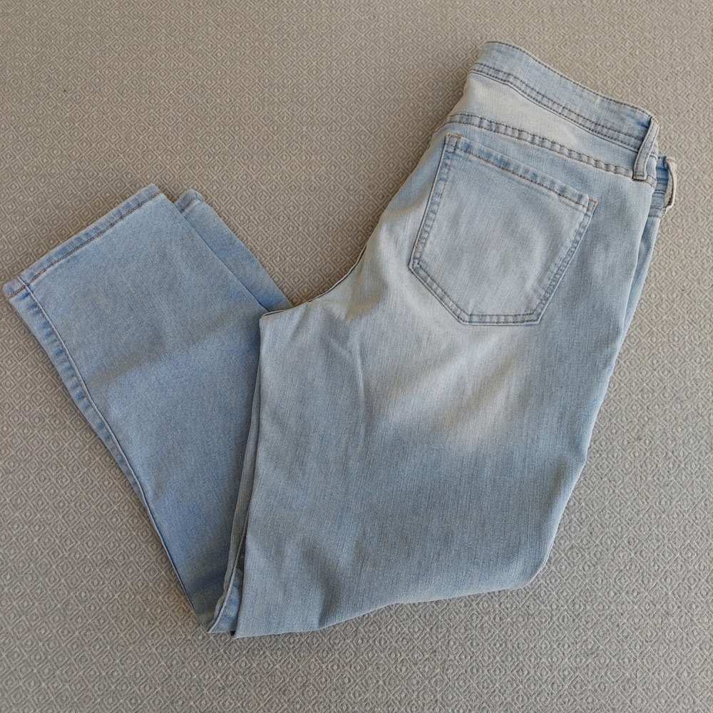 Code‎ Bleu Weekend Jean Womens Size 10 Light Wash Straight Leg Denim Blue Pants